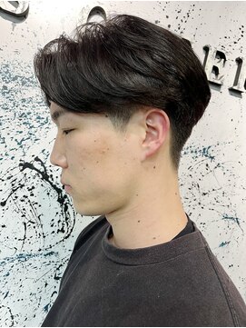 オーパスクリエ (OPUS CREER) 2ブロック刈り上げセンターパート×ニュアンスマッシュパーマ！