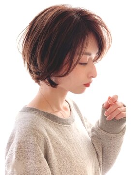 レウナ 外苑前(Reuna) 30代40代50代大人可愛いニュアンスボブ　ボリュームボブ