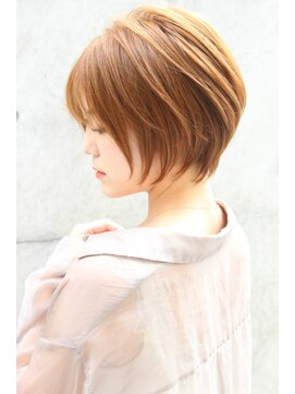 レウナ 外苑前(Reuna) 【30代40代50代】カットで決まる大人可愛いショート