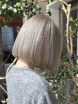 ヲタク(wotaku.)&nbsp;ホワイトシルバーホワイトミルクティーハイトーントリプルカラー