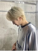 ブロンド×韓国風センターパート