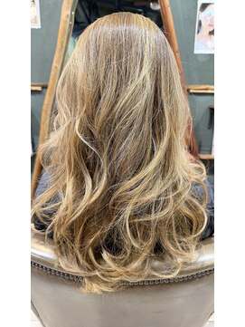 エイチエスプラス ヘアサロン(hs plus hair salon) ハイライトカラー