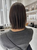 エレノア 熊本(Eleanor) 切りっぱなしボブ/アッシュブラウン