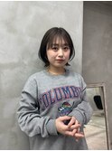 グレージュ／レイヤーボブ