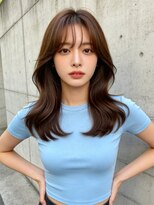 エイチ ウルフカット 大阪梅田(811)&nbsp;レイヤーボブヘアカラーバレイヤージュ50代くるみちゃんヘア