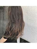 シー 岡崎(,SHE) ハイライトグラデーションでサーフスタイル