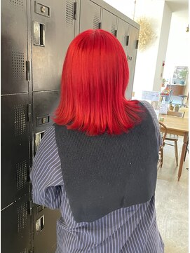 ヘアーアイストゥーレ(HAIR ICI TRE) レッドカラー ブリーチカラー 暖色 担当渡辺聖
