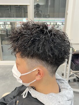 バース バイ ハピネス(BIRTH by happiness) ツイストスパイラルパーマツイストパーマメンズマッシュパーマ