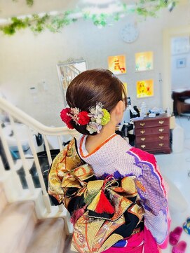 美容室 ティンカーベル キレイめアップ