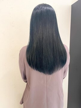 セルカ 新宿(CERCA) ブルーブラックカラー［CERCA新宿/新宿西口］