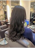 コテ巻き風パーマでゴージャスなロングヘアに♪【貴也】