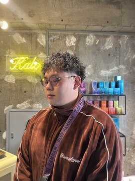 ゼストカロン(ZEST Kalon) 強めキツめのツイストスパイラルパーマ