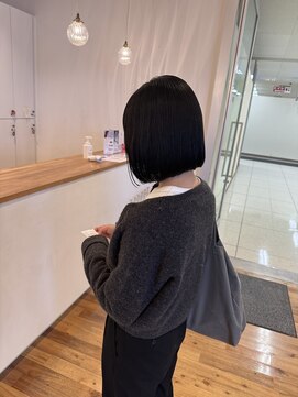 ルッツ(Lutz. hair design) bob blue black