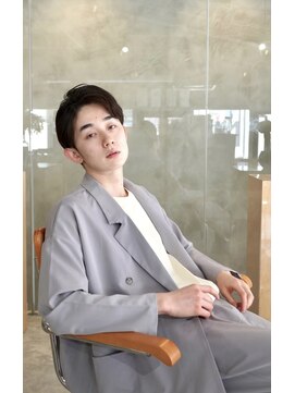 ダブル(W) 爽やかにモテ度UP 刈り上げでスッキリメンズショート　自由が丘