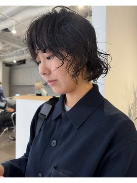 カフ(CAF) CAF 照下 小顔に見せるヘア パーマ 大阪