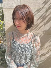 髪質や骨格に合わせたカットで再現性の高いシルエットを造ります