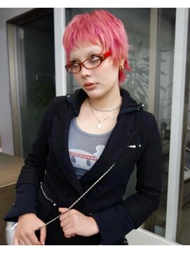 レコ 渋谷(LECO) ペールネオンピンクケアブリーチハイトーンショートレイヤー