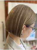 ハイトーン ベージュ ミニボブ ◎Aina