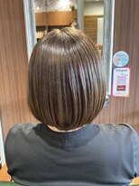 ヘアーズ マーブル(hairs MARBLE) サラ艶ストレートの品のある透明感カラー