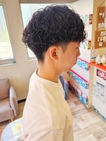 リップソウル(RIP SOUL)&nbsp;《RIP SOUL》波巻きスパイラルパーマ短めツーブロック刈り上げ