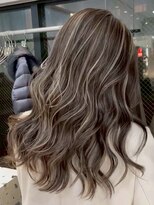 オニキス 原宿(ONYX)&nbsp;r69 ハイライト白髪白髪ぼかしレイヤーカットバレイヤージュ