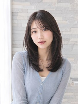 ワゴンバイアフロート(Wagon by afloat) ハッシュカット×韓国風レイヤー/前髪あり20代30代髪型池袋