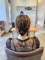 ロージーバイフーガヘアー 元住吉店(Rosy by FUGAhair)&nbsp;甘くなりすぎないシニヨン☆彡