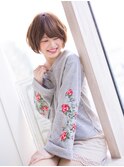 **Gem Garden**ハネさせない☆トップノット前下がりボブ