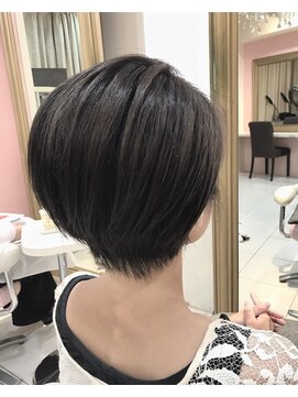 クレル(Creelu) 襟足すっきりショ-ト