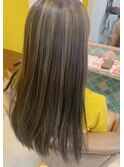 ハイライト デザインカラー グレージュ