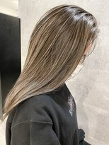 オリ(‘Oli)&nbsp;細めハイライト＿プラチナベージュ