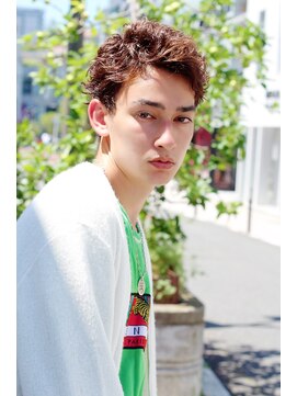 リークフー(Ree cu fuu) 無造作に動くソフトツーブロックのベリーショート