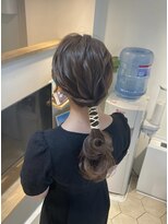 シエル(hair terrace Ciel)&nbsp;ローポニー紐アレンジヘア