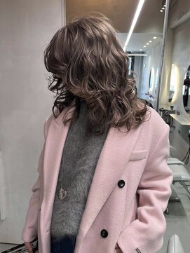 ソル ジングウマエ(SOL JINGUMAE) ブリーチ1回で作るグレージュ