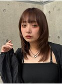 顔周りレイヤーカットくびれヘアミルクティーベージュカラー