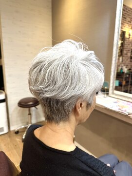 ヘアーメイクロージー 八軒店 (HAIR MAKE ROSY) カットカラー白髪染め白髪ぼかしハイライトメッシュリタッチ八軒