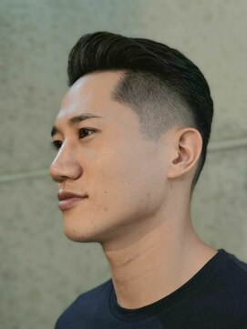 ダウバーバーショップ 表参道(DAU BARBER SHOP) フェード ビジネス 理容室 バーバー  リクルート パーマ 短髪