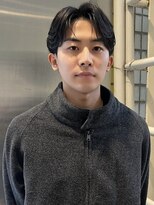 ゼストプール(ZEST POOL)&nbsp;韓国ヘア　センターパート　コンマヘア