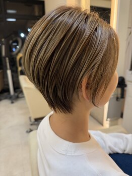 アームス リレーション(Arms Relation)の写真/【オトナ上品な艶髪/髪質改善サロン】ミリ単位のカットで創る360°の黄金比。凛としてかわいい大人ボブ♪