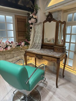 Yu House Choupinetの写真/超カワイイ雰囲気の店内は、アンティークショップと間違えられてしまう程のクオリティの高さ☆
