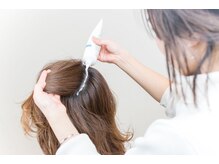 キルン (Hair salon kilun)の雰囲気（頻繁なカラーリングも施術前の頭皮保護で薬剤の刺激から守ります）