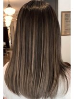 シフト ニュートラル(SHIFT N) バレイヤージュ