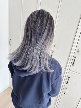 チェレ オレ 新金岡店(Chere ore) ホワイトグレージュ×バレイヤージュ×くびれヘアー