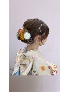 ヘアープロデュース ラピセット 松山(Lapset) 20代成人式卒業式向け♪ナチュラルカラーシニヨンアレンジヘア