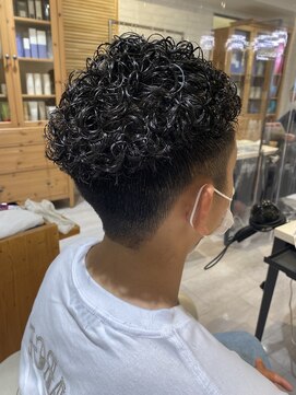 サロンドジョー(salon de joe) 【TAKUYA】 刈り上げ×ハードパーマ