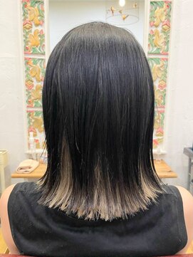 ボタンヘアー 日吉(BoTaN HAIR) 外ハネストレート/インナーカラー/ケアブリーチ/日吉