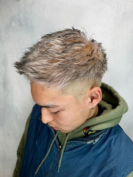 リコラックスビー(LICO LUXBE) フェードカット