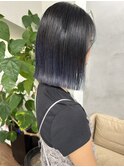 切りっぱなしボブ　グラデーションカラー