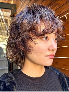 ナループロアオハナ(Nalu pu loa ohana) ショートウルフパーマレイヤーパーマウルフパーマパーマカラー