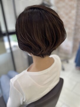 マニッシュ 三鷹駅前店 大人ショートボブ